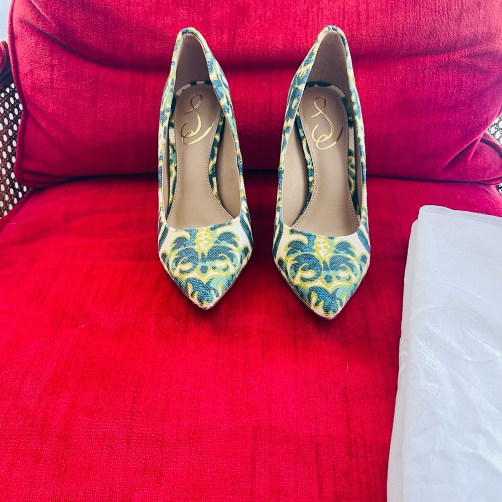 Sam Edelman Green, blue, yellow Patterned Heels